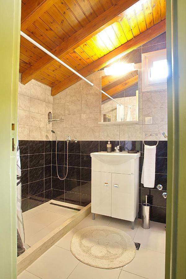 Mantouki Darmani Spyros Apartments מראה חיצוני תמונה